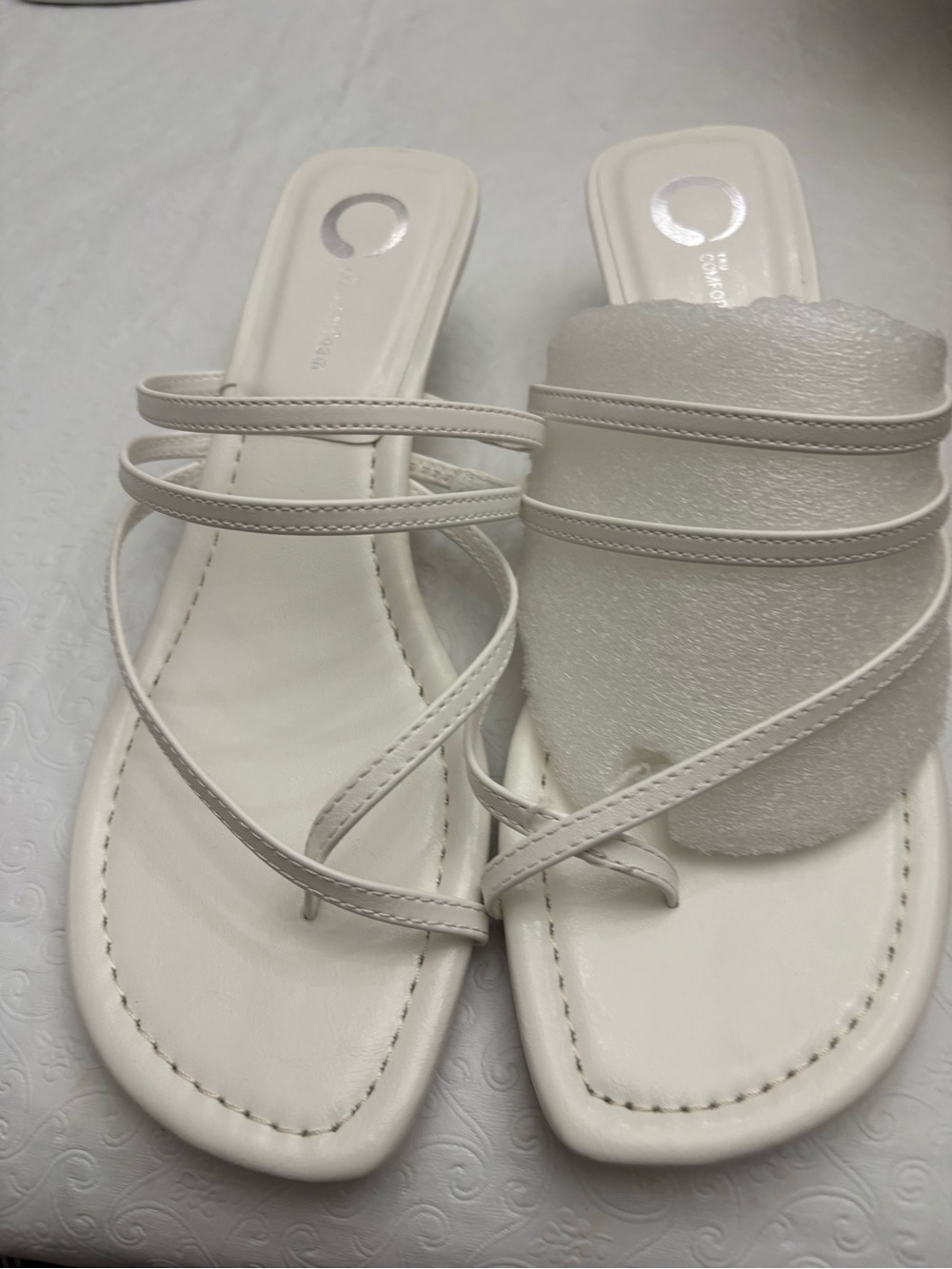 Journee Collection White Strappy Slide Sandals -Size 10